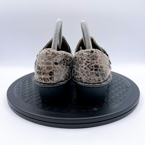 Nurse Mates Gelsey 256153 Slip on slip resistant snake print Women's size 8M - Picture 4 of 10